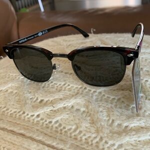 Foster Grant TruPolar Sunglasses